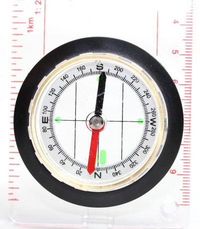 Buzola (kompas) pro práci s mapou